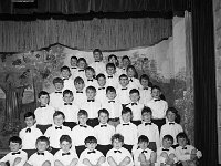 Concert in the De La Salle Boy's School Castleba, March 1971. - Lyons0012700.jpg  Concert in the De La Salle Boy's School Castlebar, March 1971. : 19710328 Concert in De La Salle Primary School 10.tif, Castlebar, Lyons collection