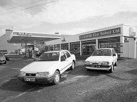 Griffith's Garage, Claremorris, September 1988. - Lyons0013514.jpg  Griffith's garage Claremorris, September 1988. : 19880903 Griffith's Garage 7.tif, Claremorris, Lyons collection