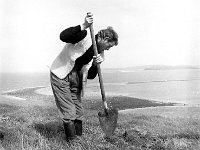 Sid Rawle attempting to plant vegetables on Dorinish Island,  August 1971 - Lyons0020490.jpg  Sid Rawle attempting to plant vegetables on Dorinish Island,  August 1971