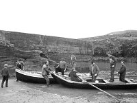 Inishturk: Coming in from the fishing trawler. - Lyons0008918.jpg  Inishturk: Coming in from the fishing trawler. (Neg 7) : 19811129 Inish Turk 7.tif, Inish Turk, Lyons collection