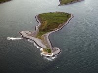 Inisgort lighthouse., 1989. - Lyons00-20911.jpg