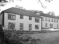 Apartment at Old Head Hotel - Lyons0018457.jpg  Apartment at Old Head Hotel for Mrs Lydon, Louisburgh, September 1985. : 19850916 Apartments at Old Head.tif, Louisburgh, Lyons collection