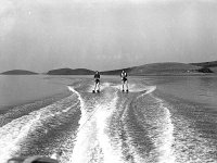 Water skiing in Newport.. - Lyons0016416.jpg  Johnny and Maureen Mc Govern water skiing in Newport, September 1972. : 19720927 Water skiing in Newport 4.tif, Lyons collection, Newport