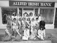 Reception for Charlestown Roses - Lyons0008768.jpg  Cannon Gallagher & Gerry Cahir Manager of AIB with Charlestown Roses.