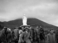 Croagh Patrick Pilgrims 1955 - Lyons0000017.jpg  Croagh Patrick pilgrims 1955 : Croagh Patrick, Pilgrims