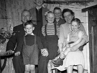 Jimmy & Kathleen Walsh & family, 1955 - Lyons0000040.jpg  Jimmy & Kathleen Walsh & family, 1955 : Jimmy, Kathleen, Walsh