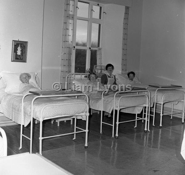 Patient & nurses in Nazareth House Derry , 1964