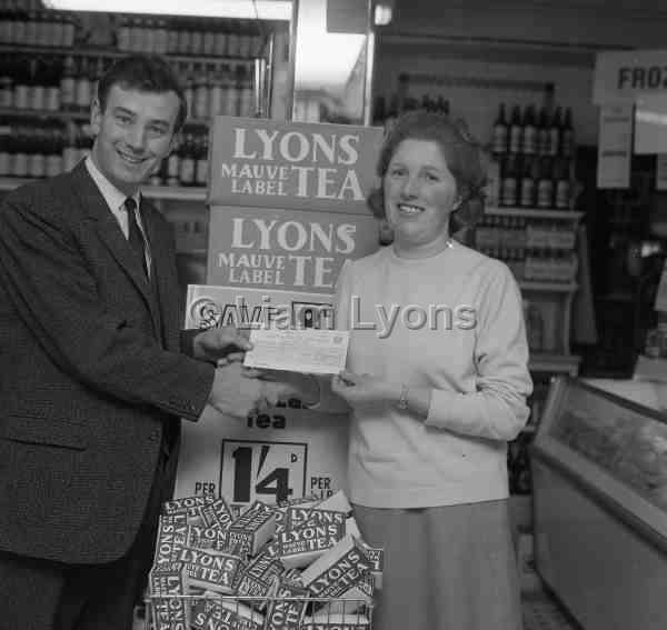 Lyons Tea Winner Liptons Westport