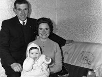 Mr & Mrs Sean Feehan & daughter, 1965 - Lyons0000371.jpg  Mr & Mrs Sean Feehan & daughter, 1965 : collection, Feehan, Sean