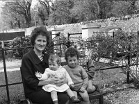 Mrs Giblin (junior) & her children, 1965 - Lyons0000380.jpg  Mrs Giblin (junior) & her children, 1965 : collection, Giblin