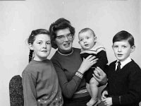 Mrs Meaney & her children - Lyons0001229.jpg  Mrs Meaney & her children Altamount St Westport Original folder, 1968 Misc : Meaney