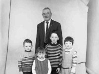 Andrew Moran & grandchildren - Lyons0001455.jpg  Andrew Moran & grandchildren : Moran