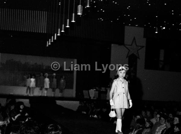 Goldens' Fashion Show in Starlight Ballroom