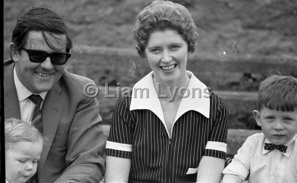 Michael & Eileen Duffy & children