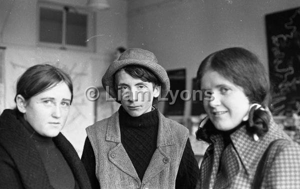 Children from Aran Islands - touring school drama