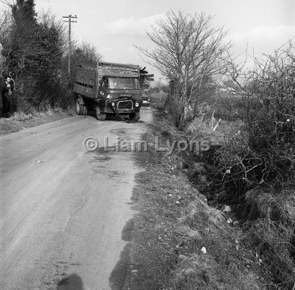 Road collapse between Kilkelly & Knock