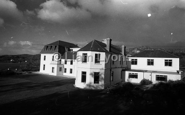 Annilaun House in Cashel Connemara