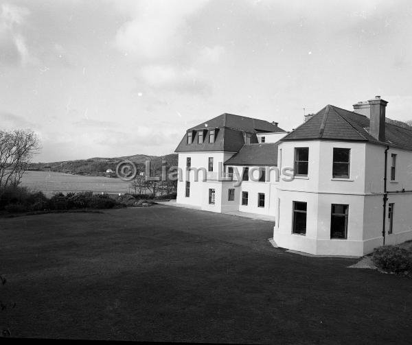 Annilaun House in Cashel Connemara