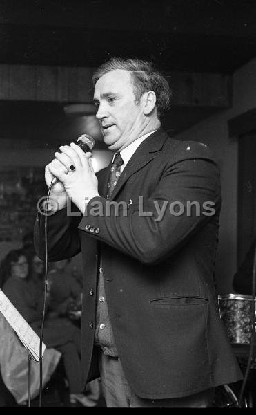 Frankie Forde Concert in the Raftery Room, Kiltimagh.