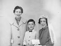 Mrs Kearn's children - the Crescent - Lyons0001650.jpg  Mrs Kearn's children - the Crescent : Kearns