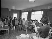 Farm Guesthouse Course in Horans Partry - Lyons0003019.jpg  Farm Guesthouse Course in Horans Partry.Demonstrating and preparing fish for cooking. : Horan's, Horans Partry, Partrt