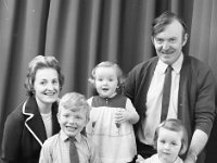 Pat & Mrs Holian & children. - Lyons0003142.jpg  Pat & Mrs Holian & children. : Holian