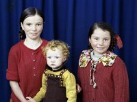 Three young traveller children - Lyons0003854.jpg  Three young traveller children : Travellers