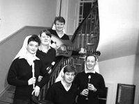 Musical Nuns - Lyons0004983.jpg  Musical Nuns : Nuns